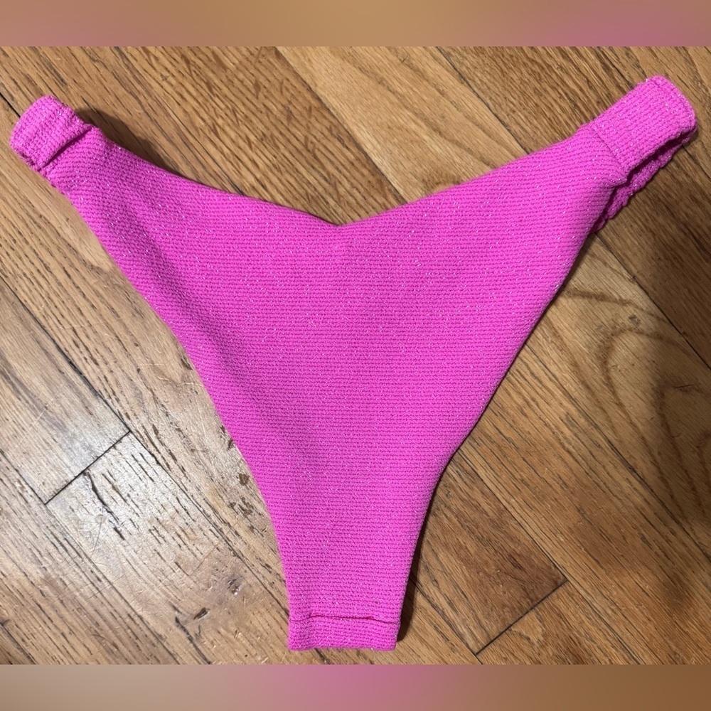 Beach Riot Phoebe Bottom Sunshine Haze Scrunch in Petal - Picture 5 of 6